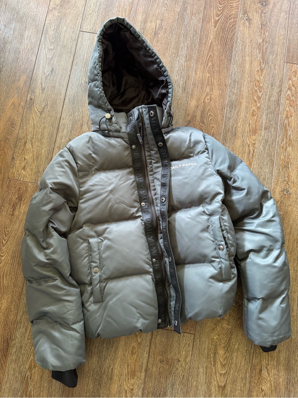 Daily Paper Crop Puffer Jacket in Olive Gray